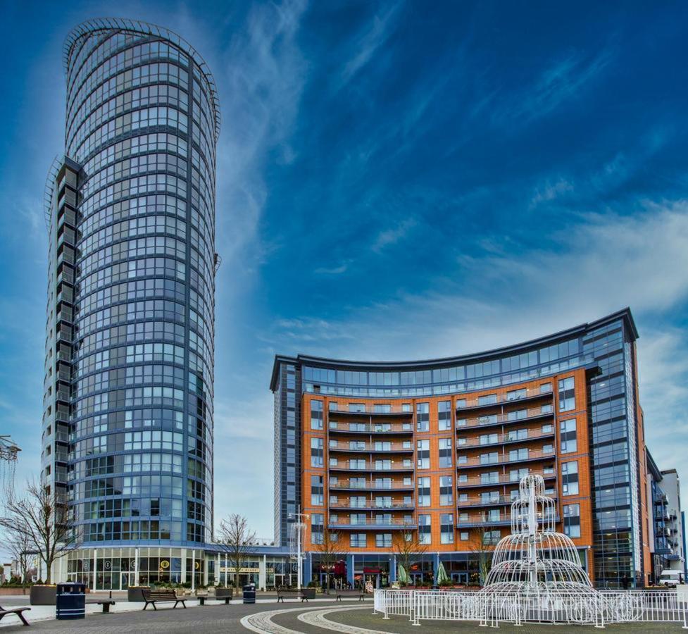 Gunwharf Quays Apartments Portsmouth Exterior foto