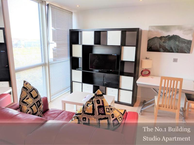 Gunwharf Quays Apartments Portsmouth Exterior foto