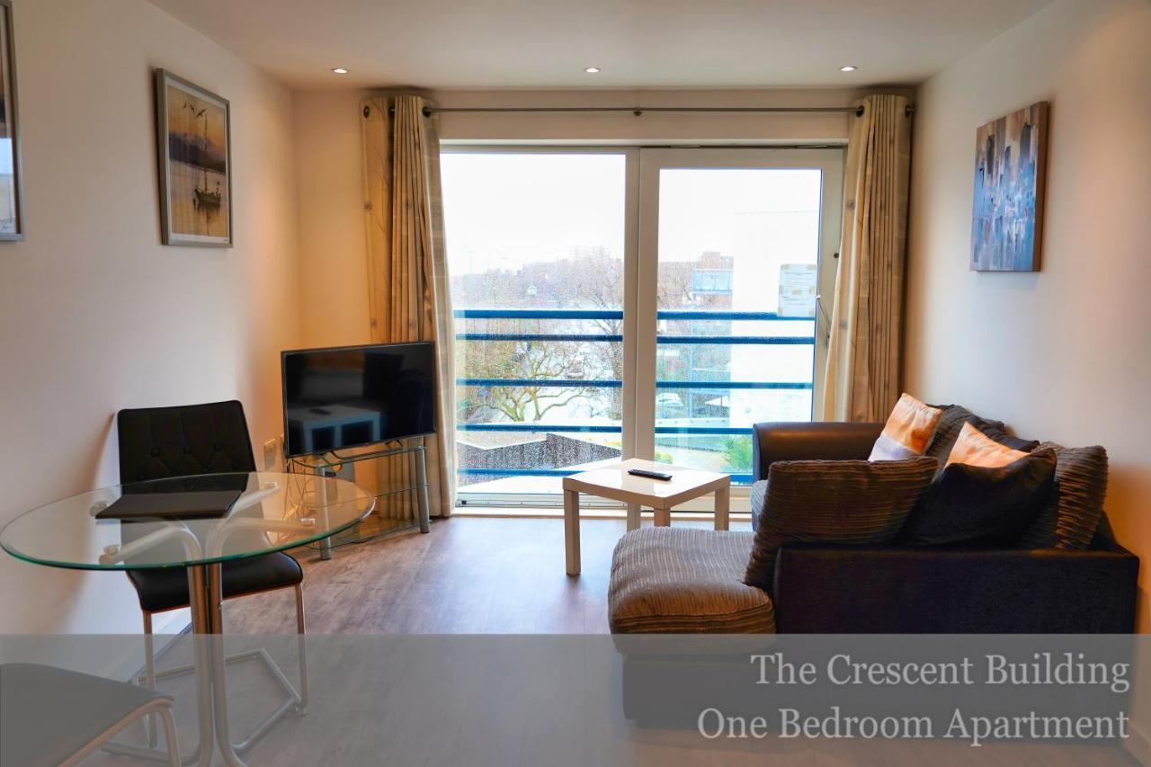 Gunwharf Quays Apartments Portsmouth Exterior foto