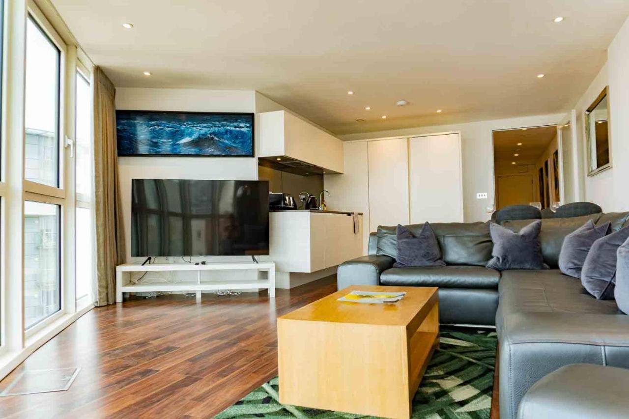 Gunwharf Quays Apartments Portsmouth Exterior foto